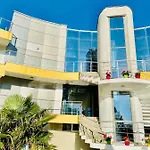 Aпартаменти мини в бей вю 4*