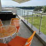 Aparthotel Aпартаменти мини в бей вю