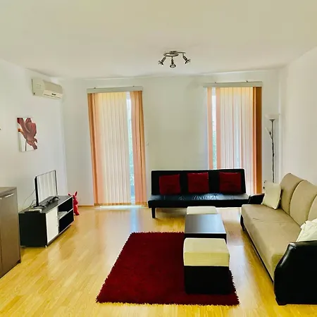 شقة فندقية Aпартаменти мини в бей вю 4*